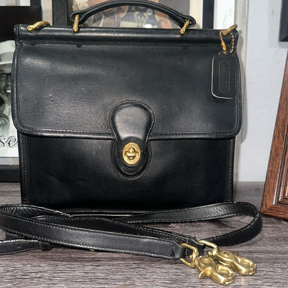 Vintage Coach Willis Black
Leather Cross-body/Satchel/Top Handle
Bag 9927 - Picture 4 of 16